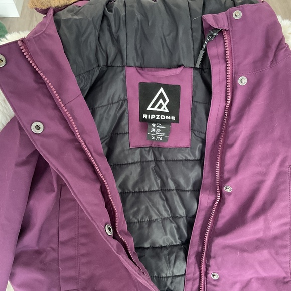 RIPZONE Winter Jacket - Picture 1 of 4
